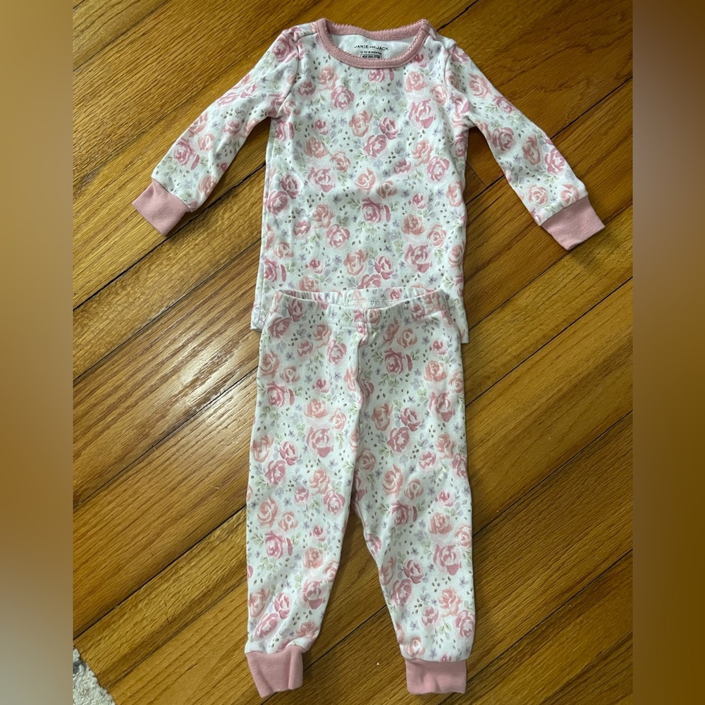 Janie and Jack Girls Pink Floral Baby/Toddler Pajamas. Size 12-18 months